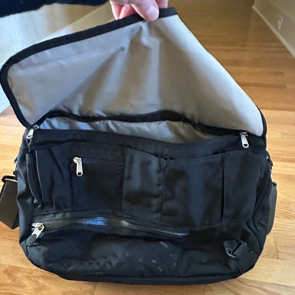 REI Black Messenger Bag Satchel Shoulder Bag